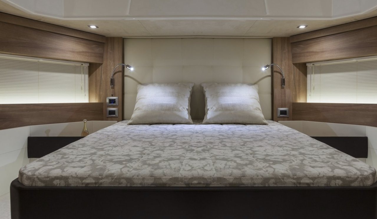 Cranchi T43 Eco Trawler — photo 14