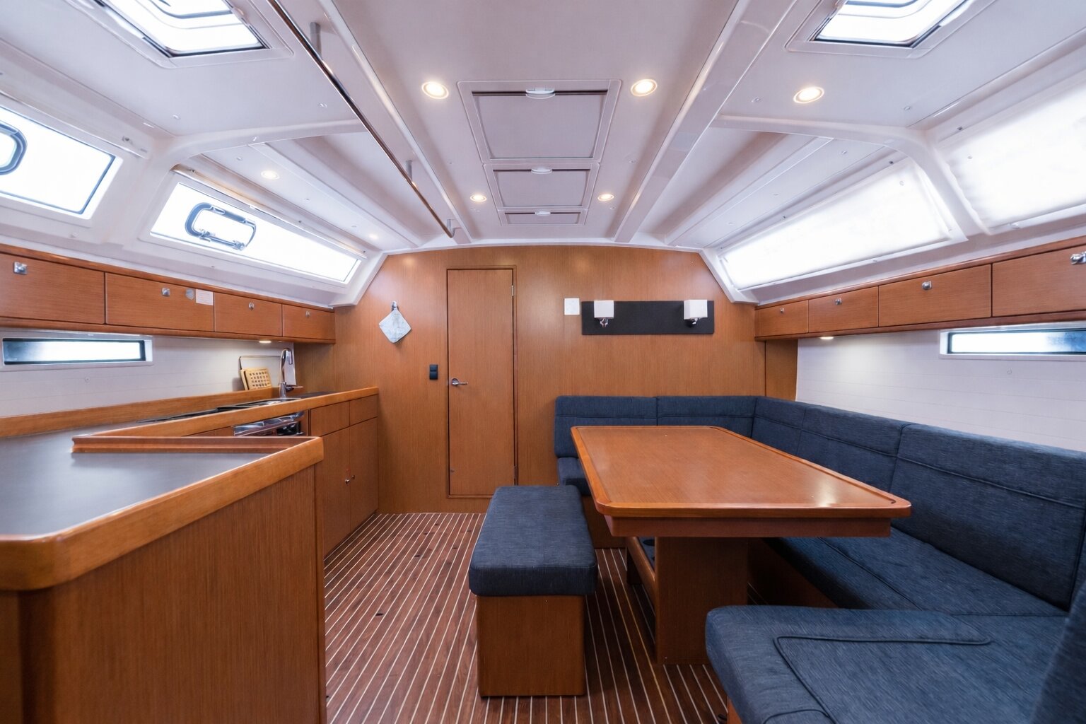 Bavaria Cruiser 46 — photo 5