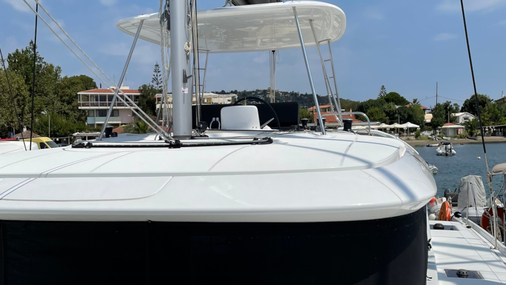 Lagoon 46 (AC, Gen, Watermaker) — photo 3