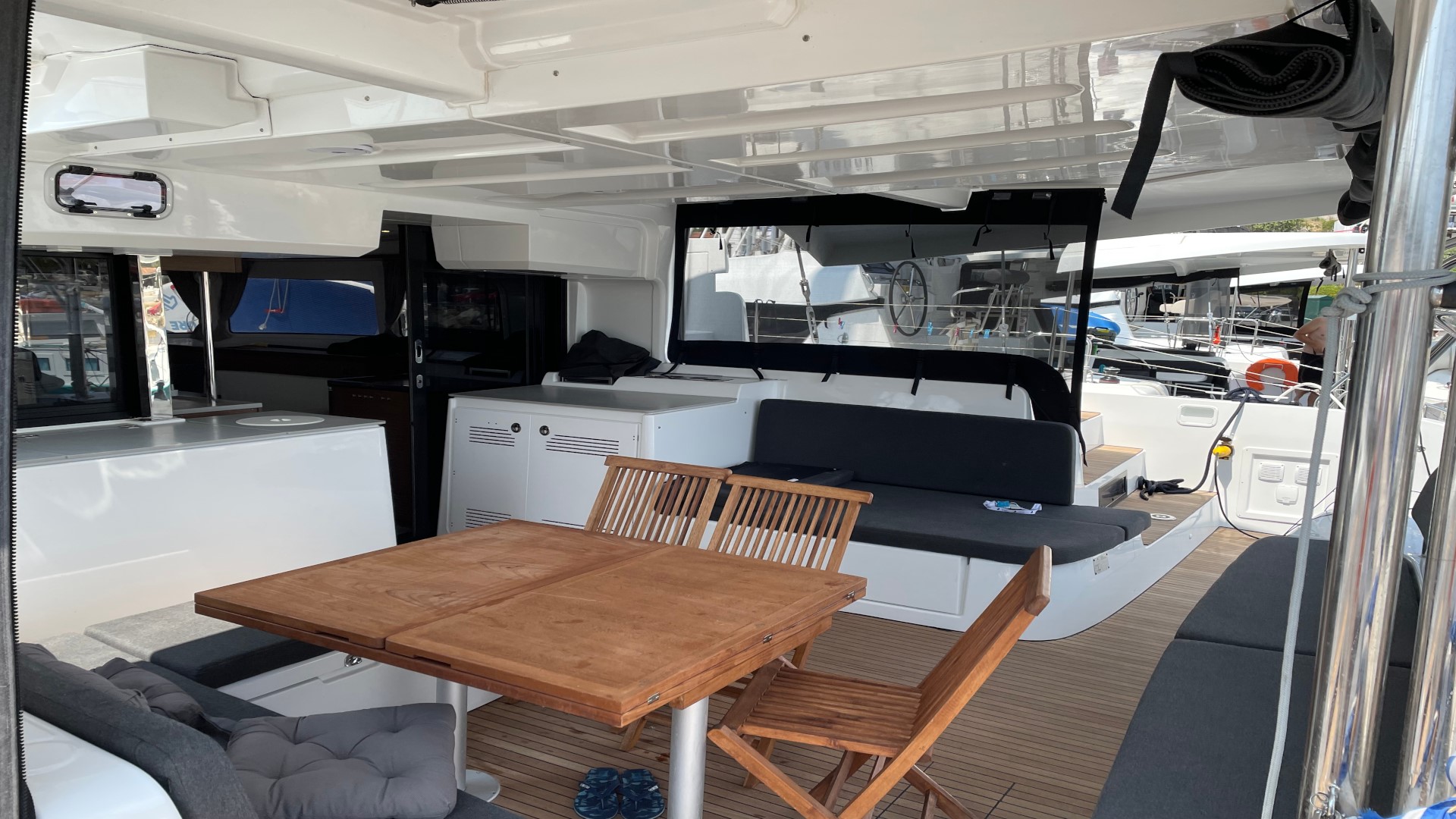 Lagoon 46 (AC, Gen, Watermaker) — photo 20