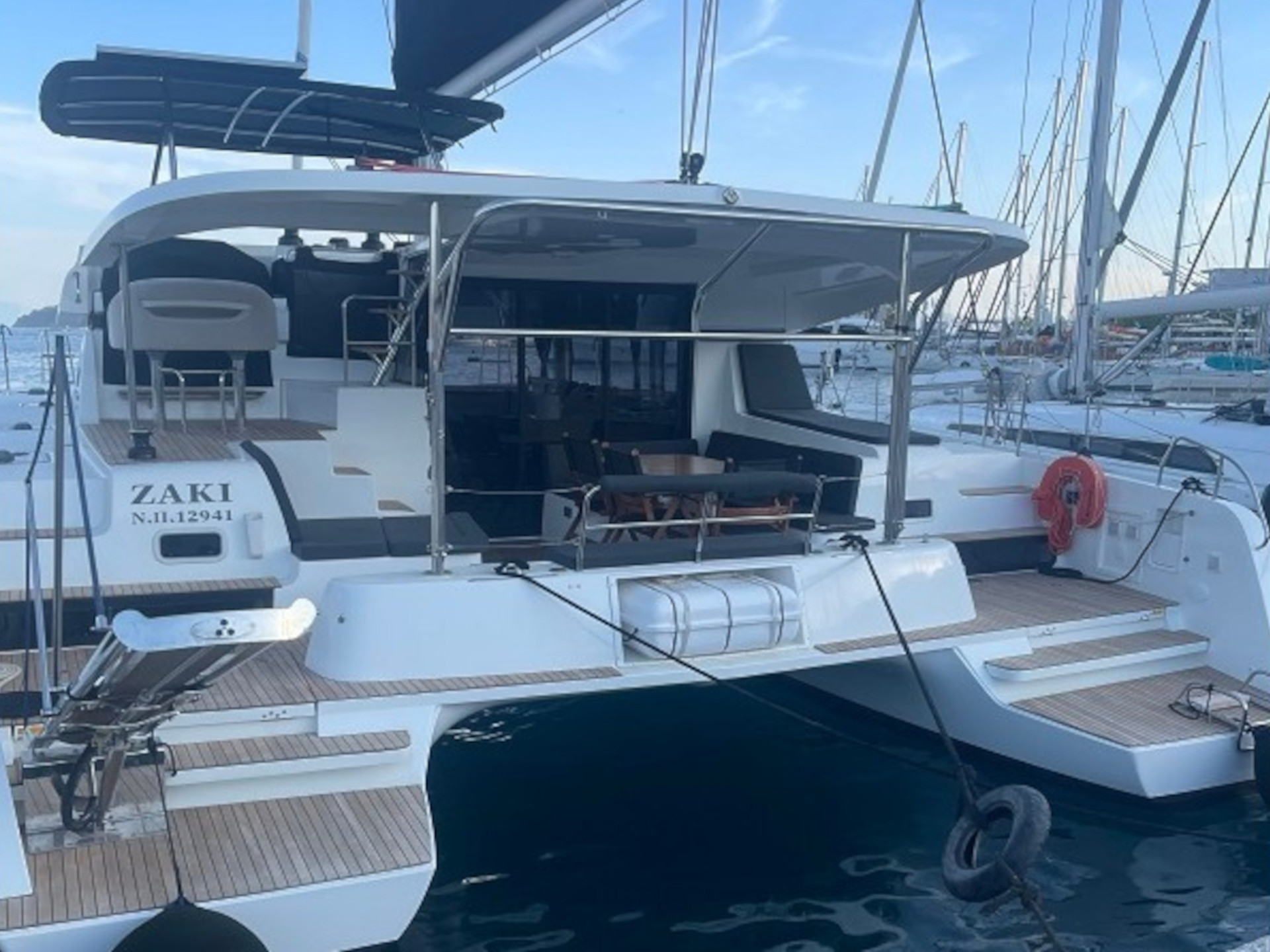 Lagoon 42 (, Watermaker, Gen)_12 — photo 1