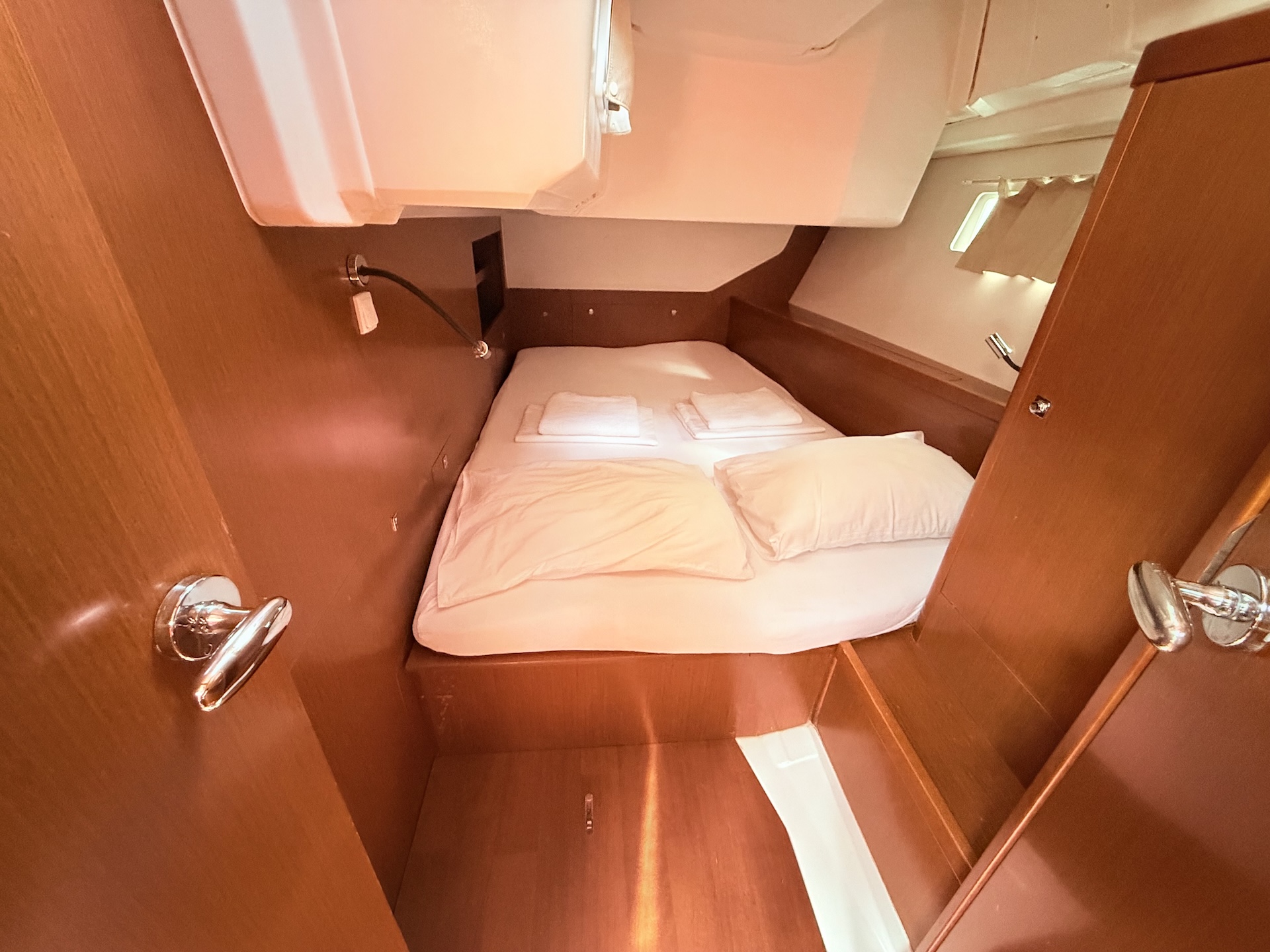 Oceanis 45 — photo 24