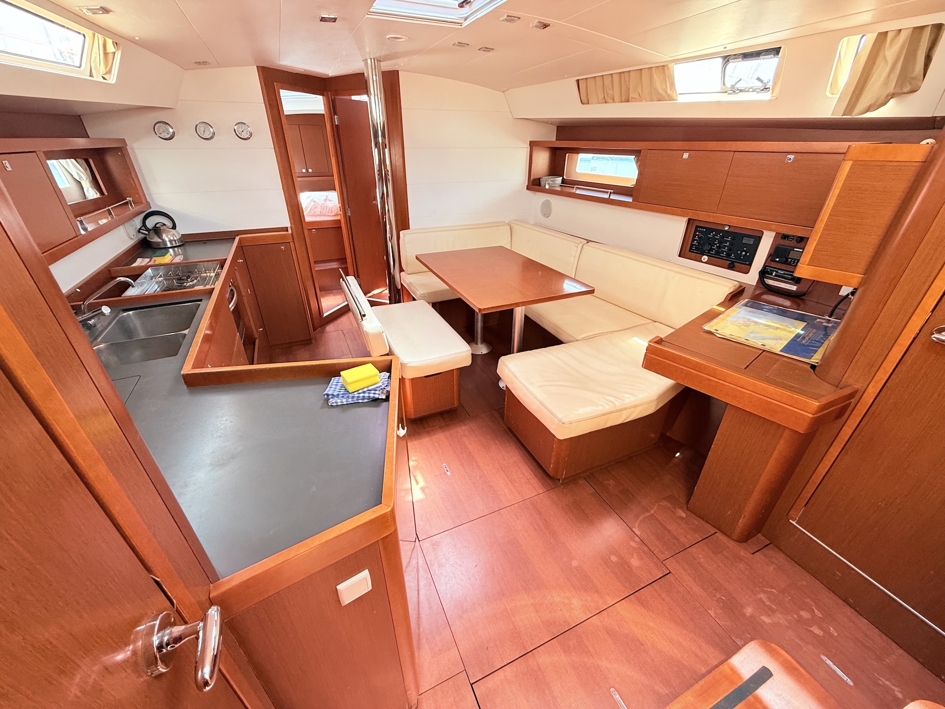 Oceanis 45 — photo 17