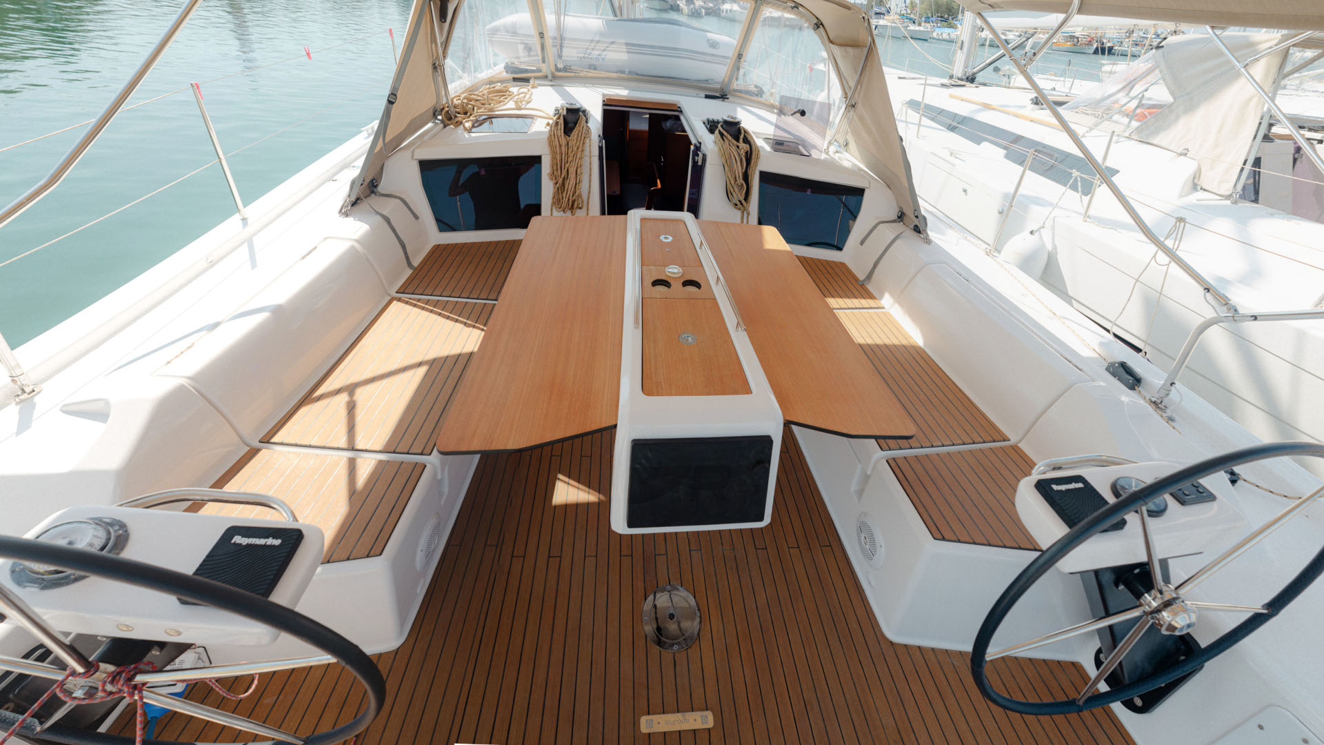 Dufour 430 — photo 17