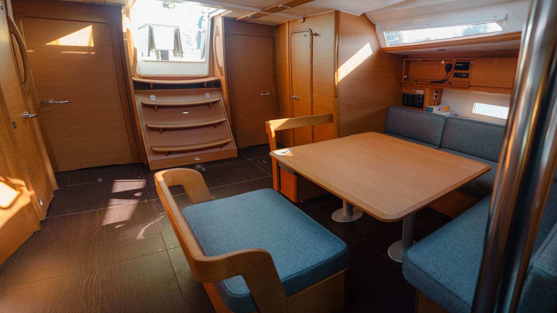 Dufour 430 — photo 4