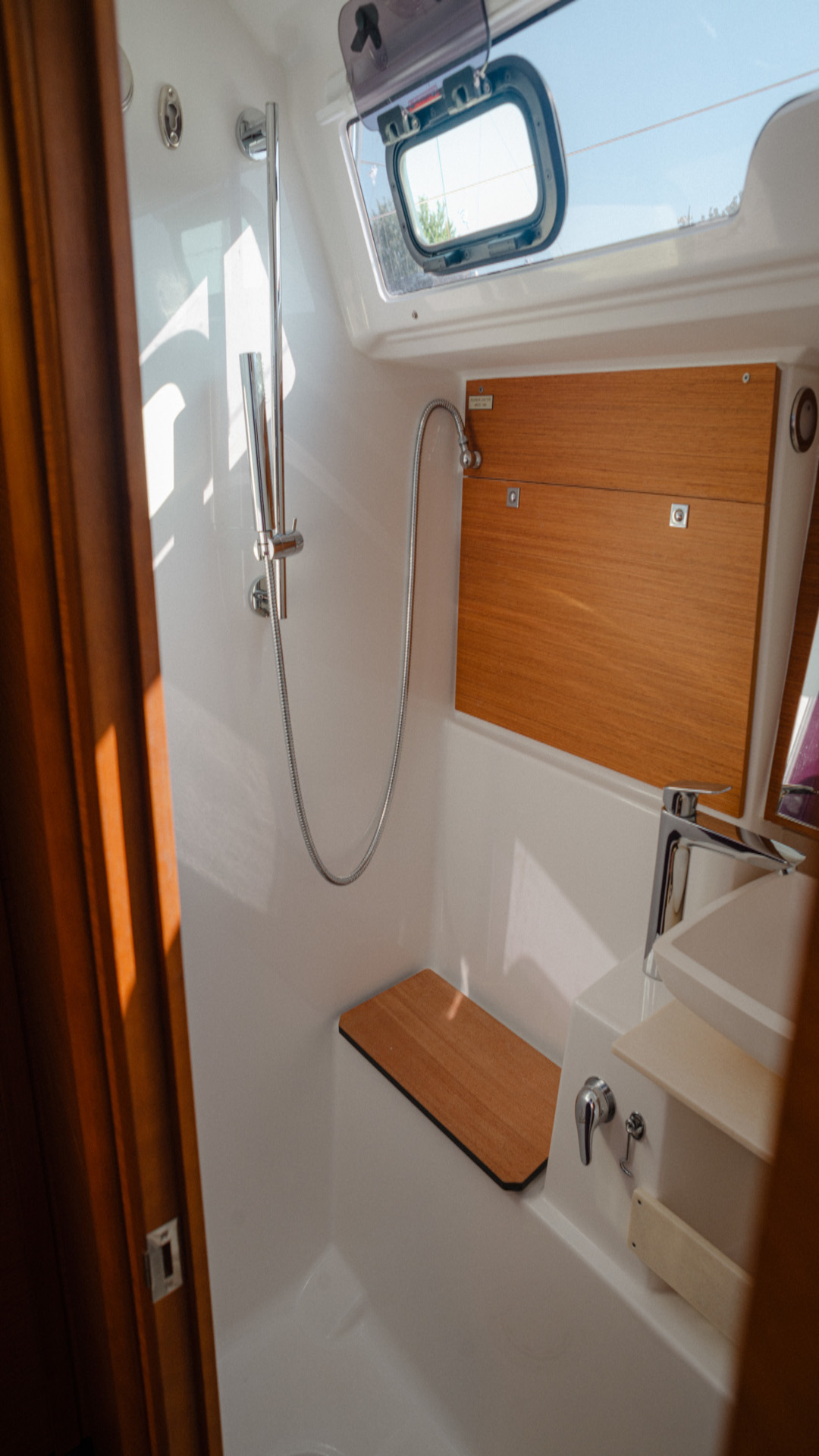 Dufour 430 — photo 20