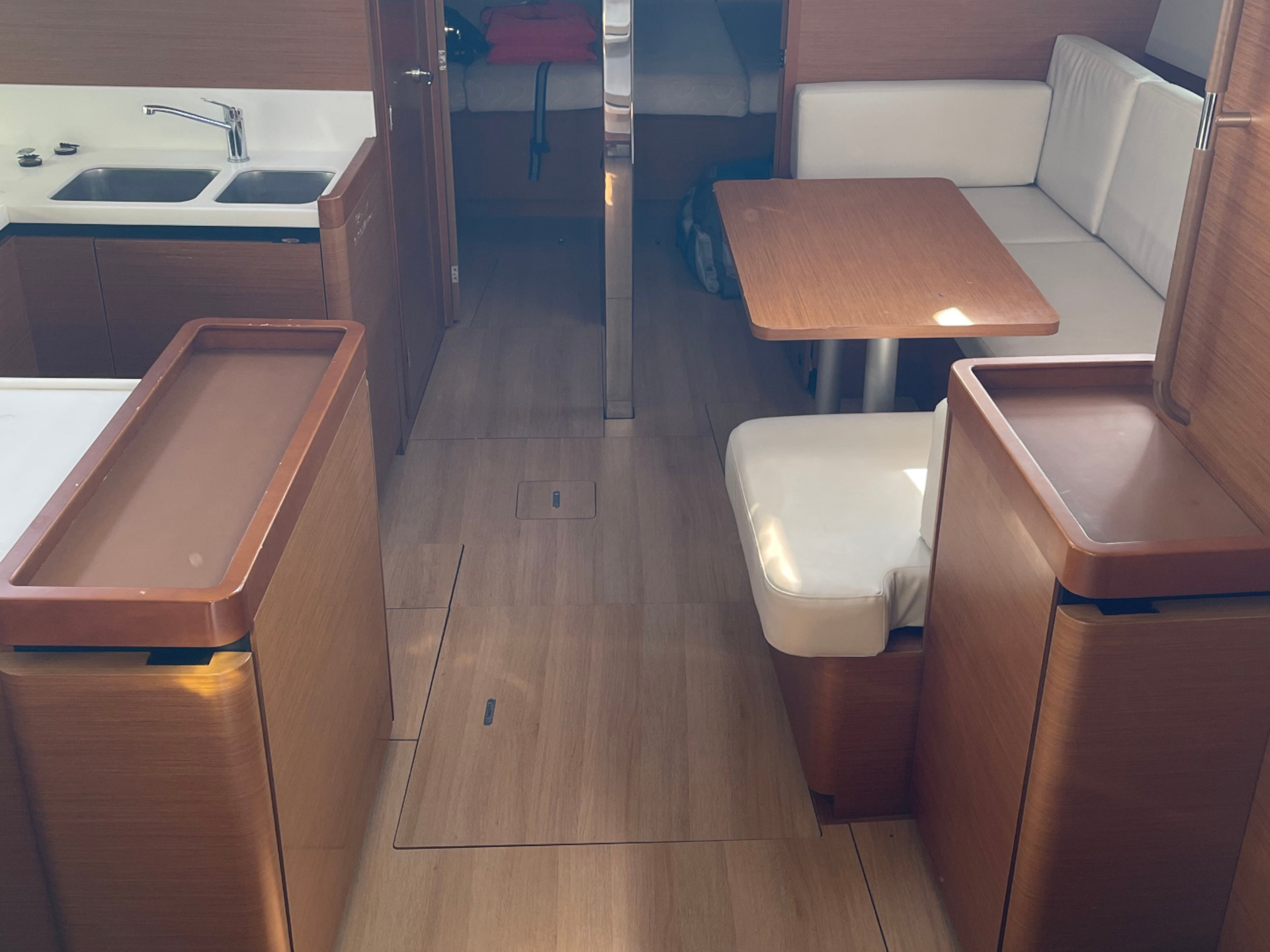 Sun Odyssey 440 (possible to be converted to 3 cabins) — photo 6