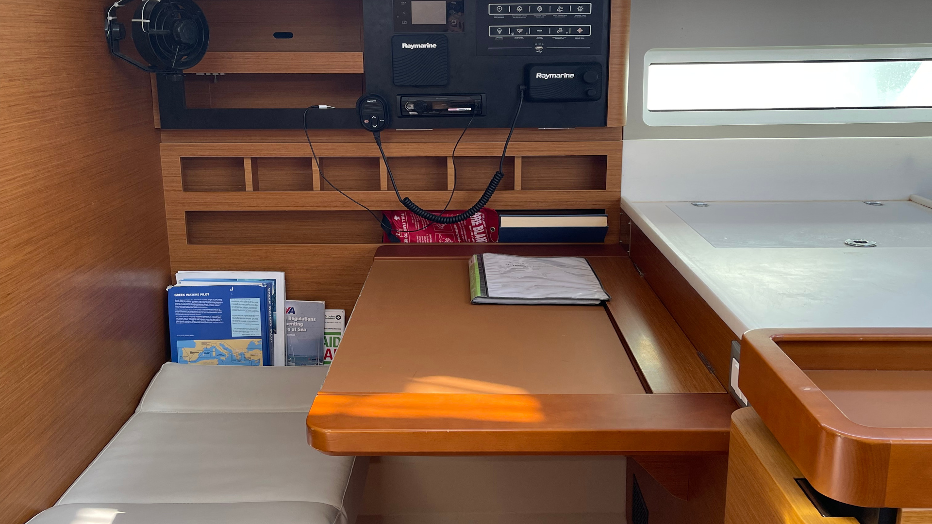 Sun Odyssey 440 (possible to be converted to 3 cabins) — photo 13