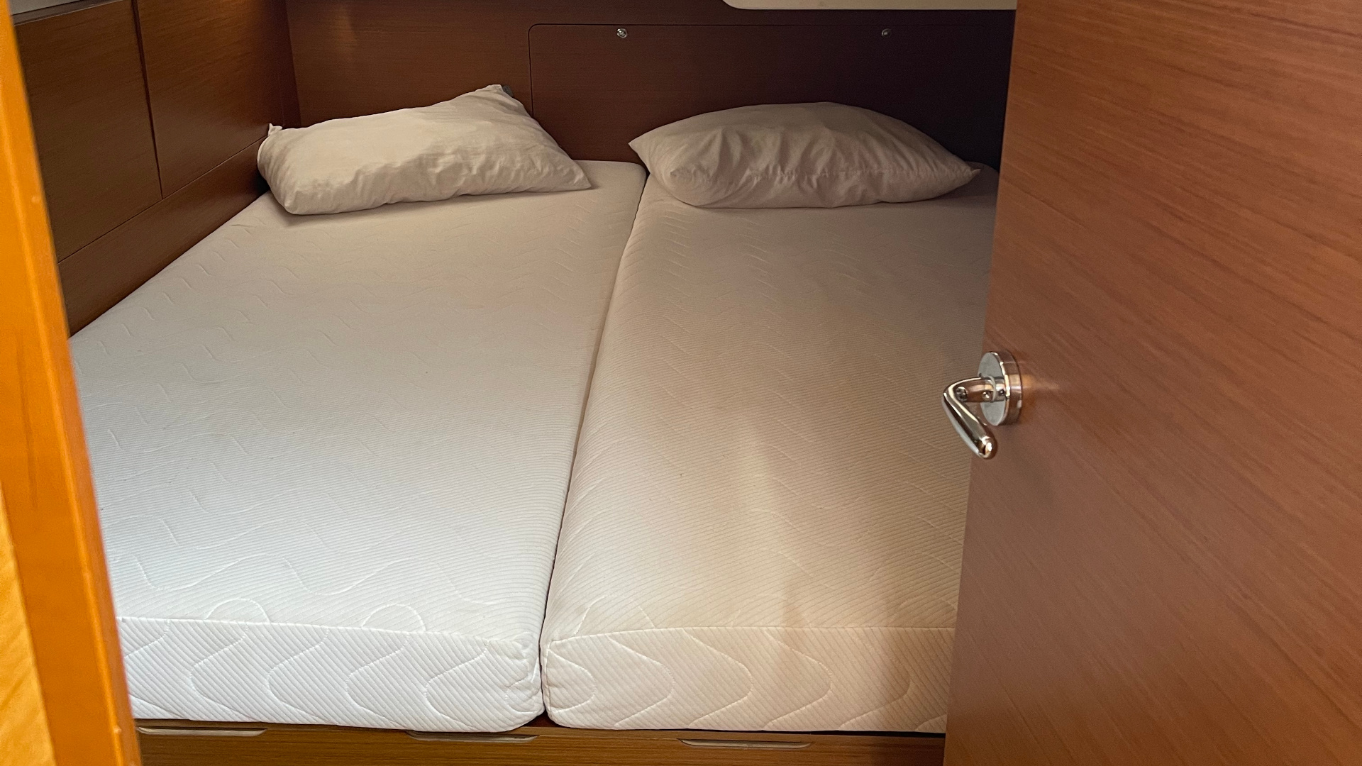 Sun Odyssey 440 (possible to be converted to 3 cabins) — photo 15