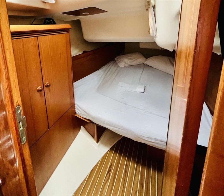 Sun Odyssey 43 — photo 7