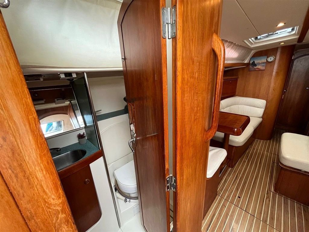 Sun Odyssey 43 — photo 27