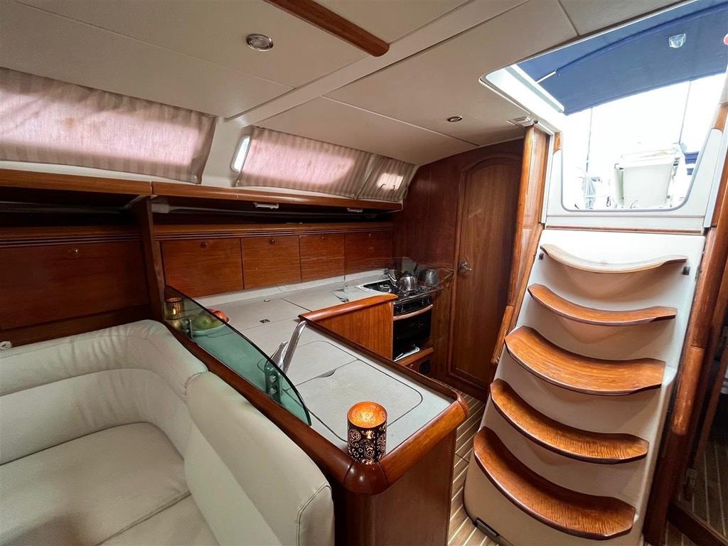 Sun Odyssey 43 — photo 11
