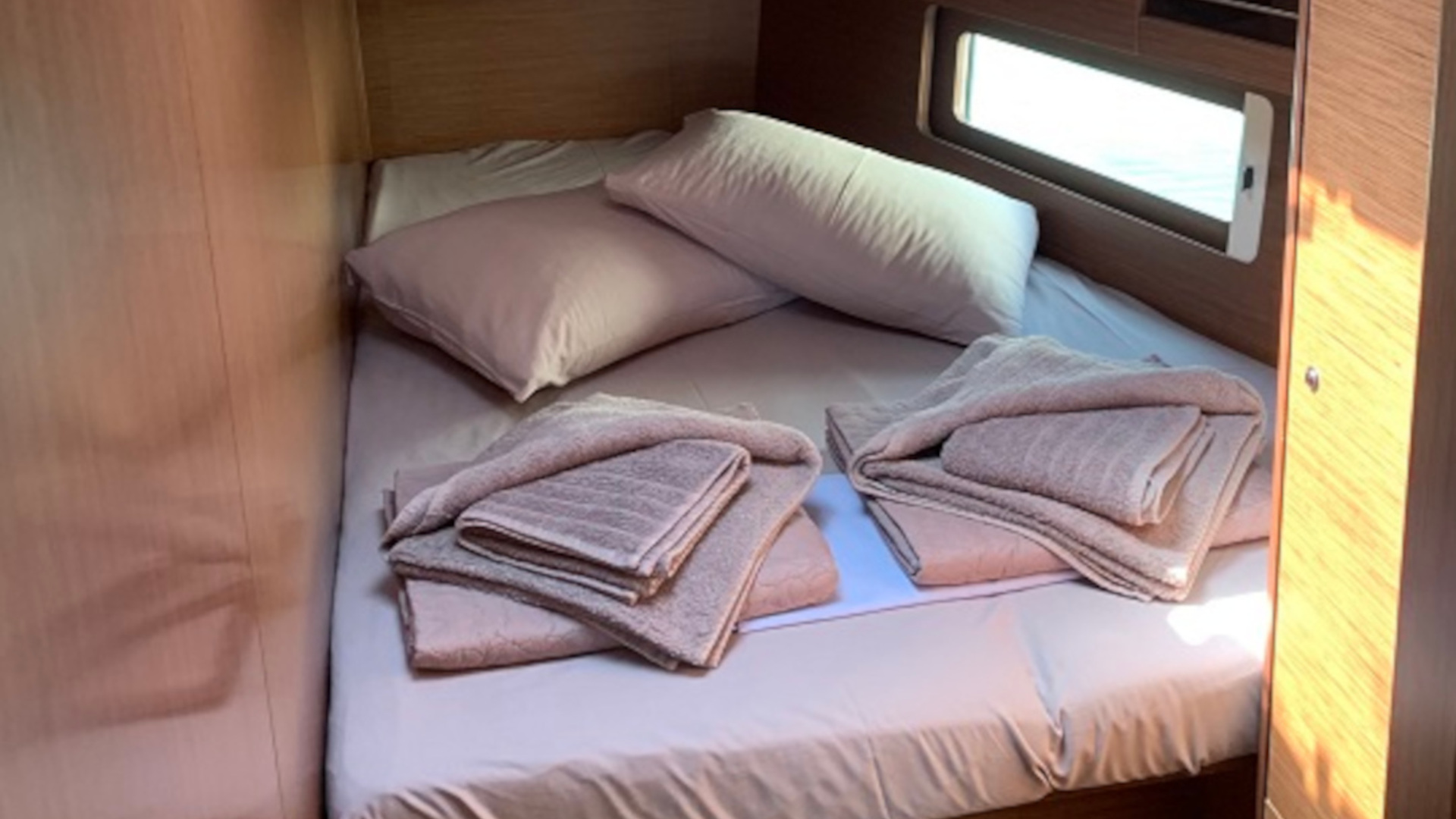 Oceanis 46.1 (Free of Charge 1 SUP) — photo 9
