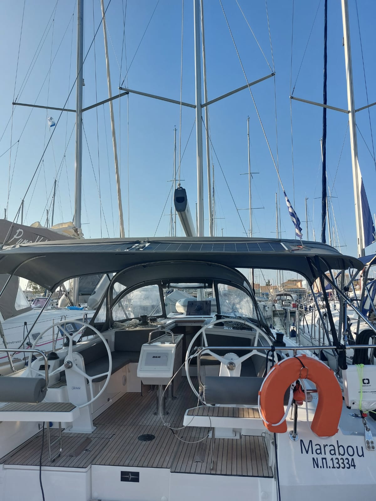 Bavaria C42 — photo 14