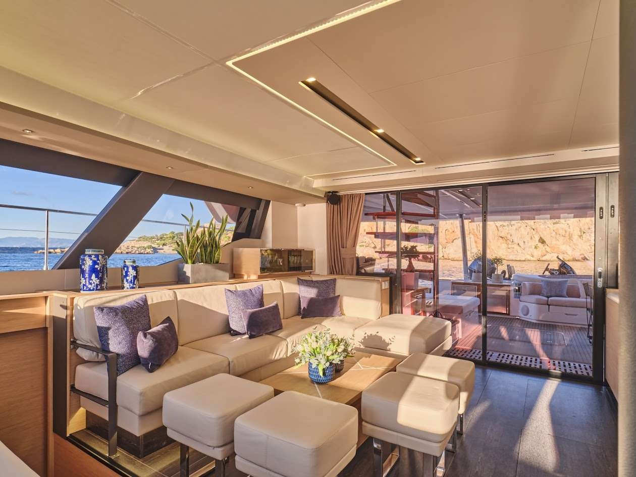 Fountaine Pajot Power Alegria 67 (5 cab) — photo 2