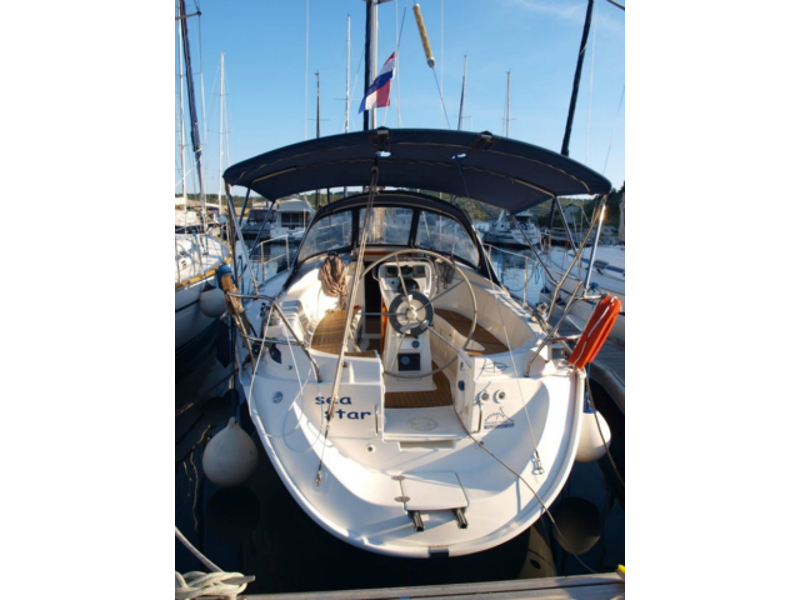 Bavaria 32 — photo 12