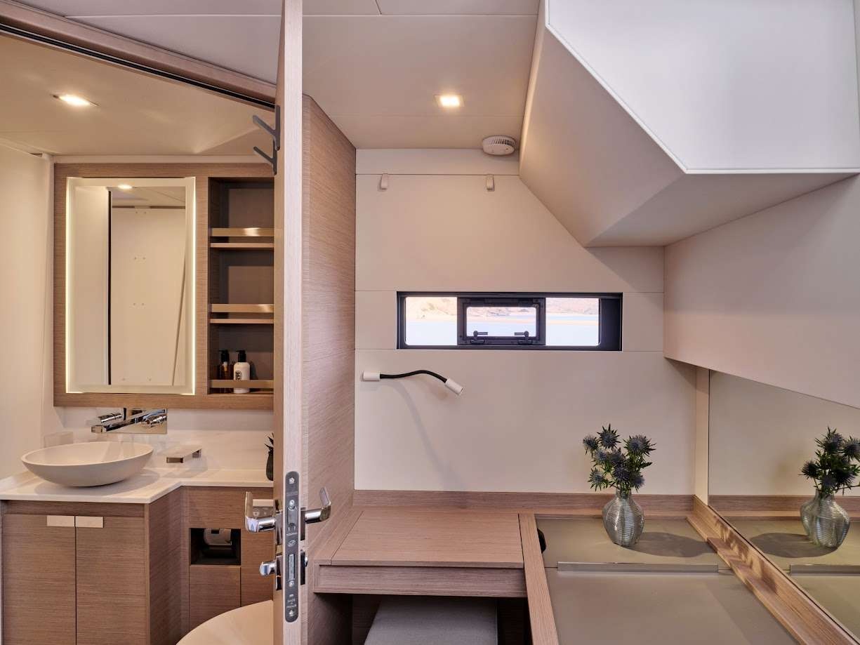 Fountaine Pajot Alegria 67 (5 cab) — photo 9