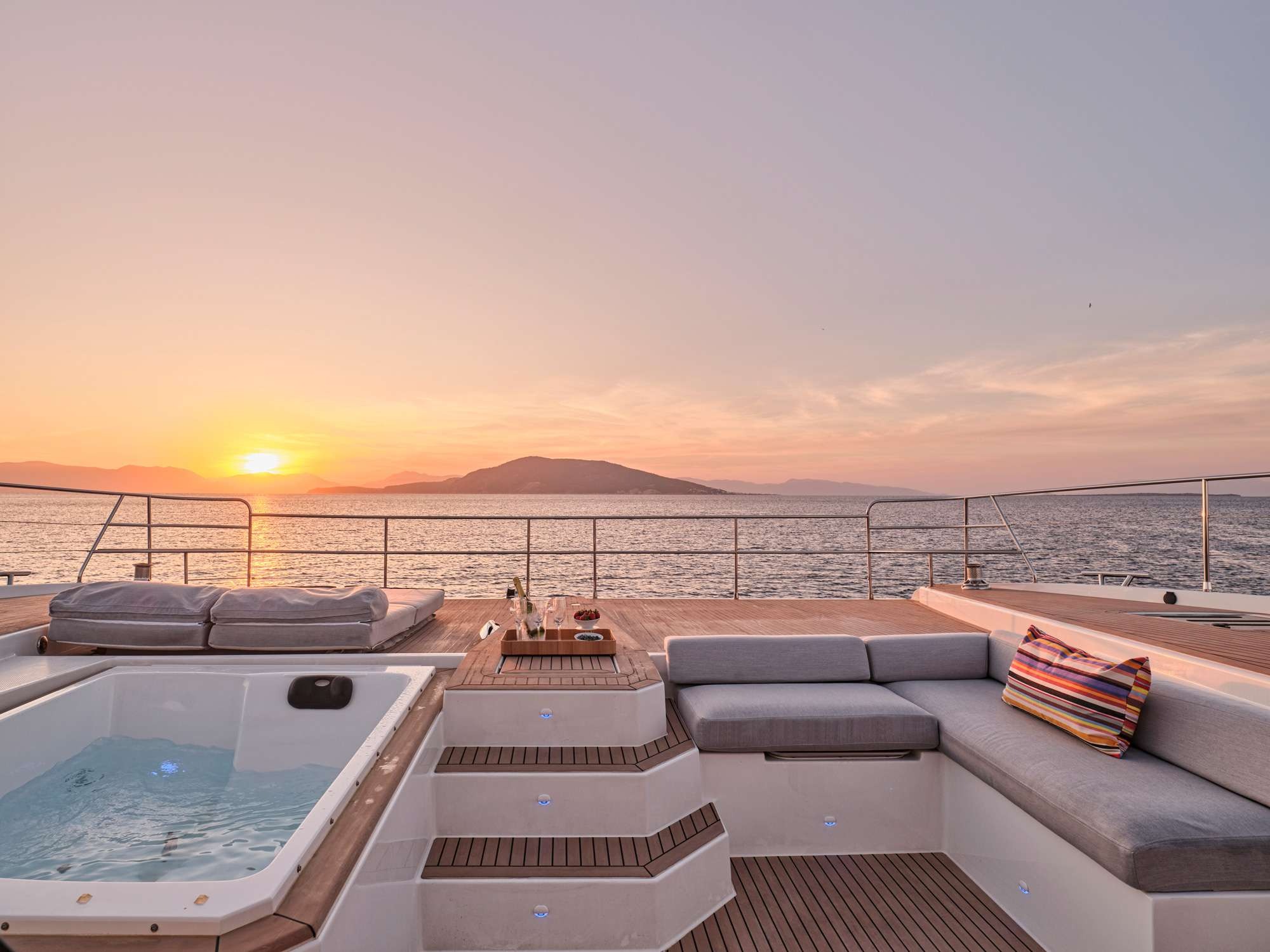 Fountaine Pajot Power Alegria 67 (4 cab) — photo 7