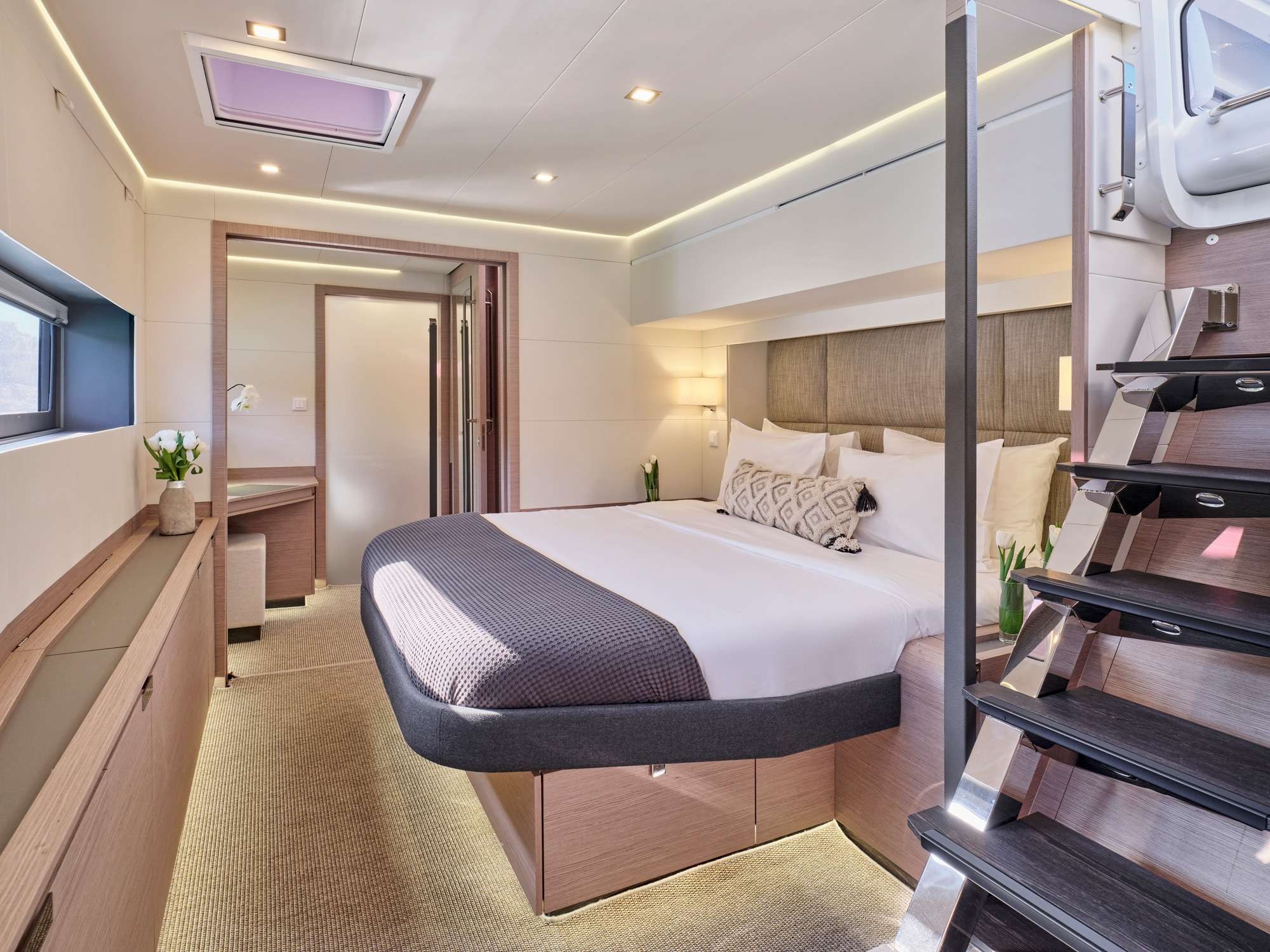 Fountaine Pajot Power Alegria 67 (4 cab) — photo 8