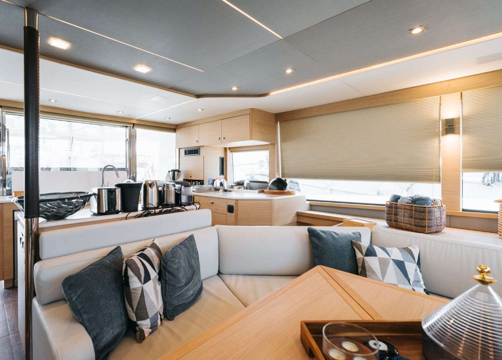 Aquila 54 Yacht — photo 3