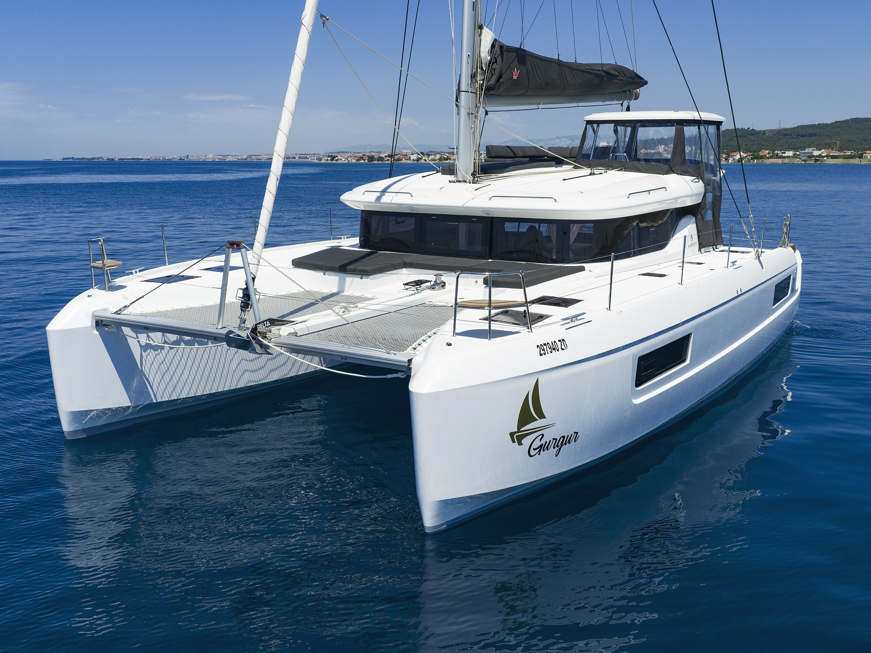 Lagoon 43 — photo 1