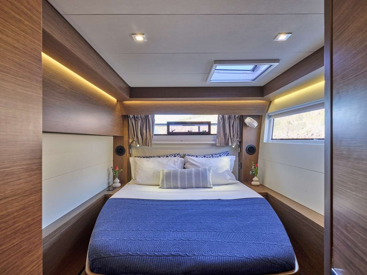 Lagoon 50 (6 cab) — photo 2