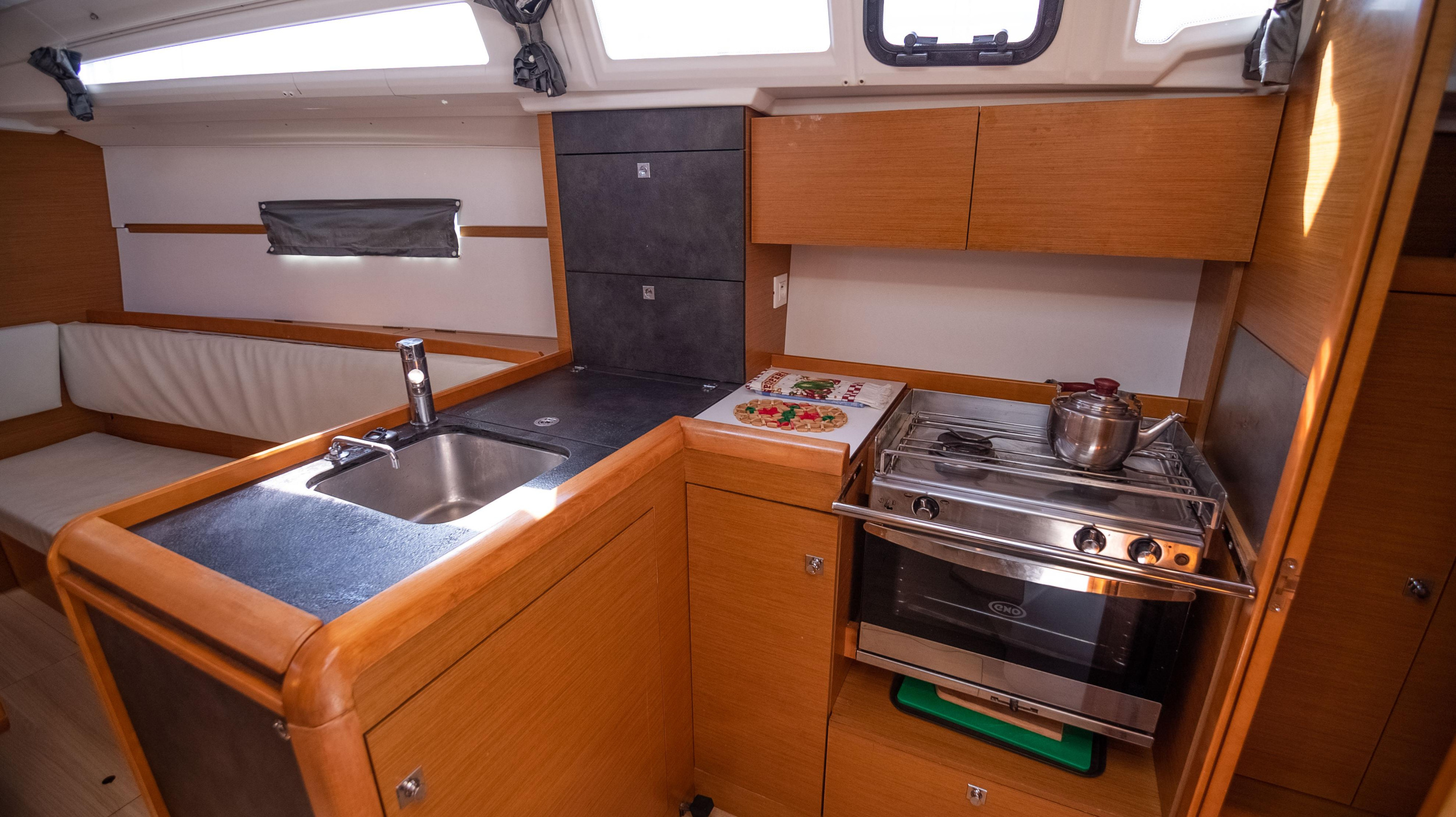 Sun Odyssey 349 — photo 9