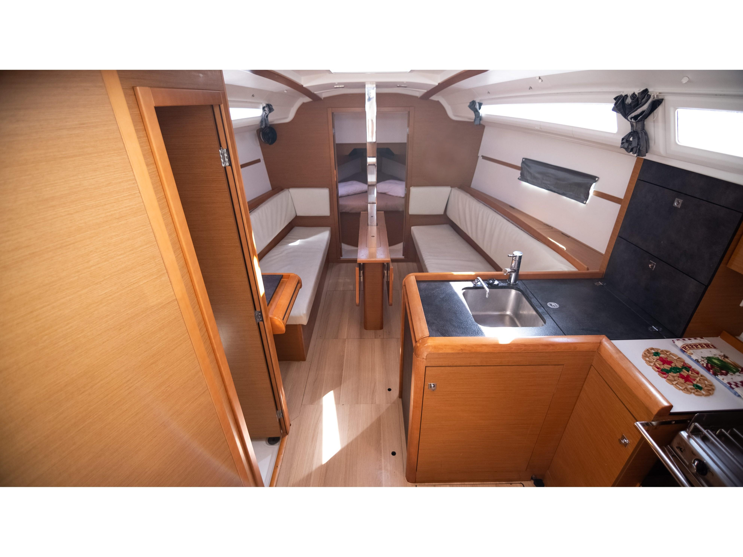 Sun Odyssey 349 — photo 2