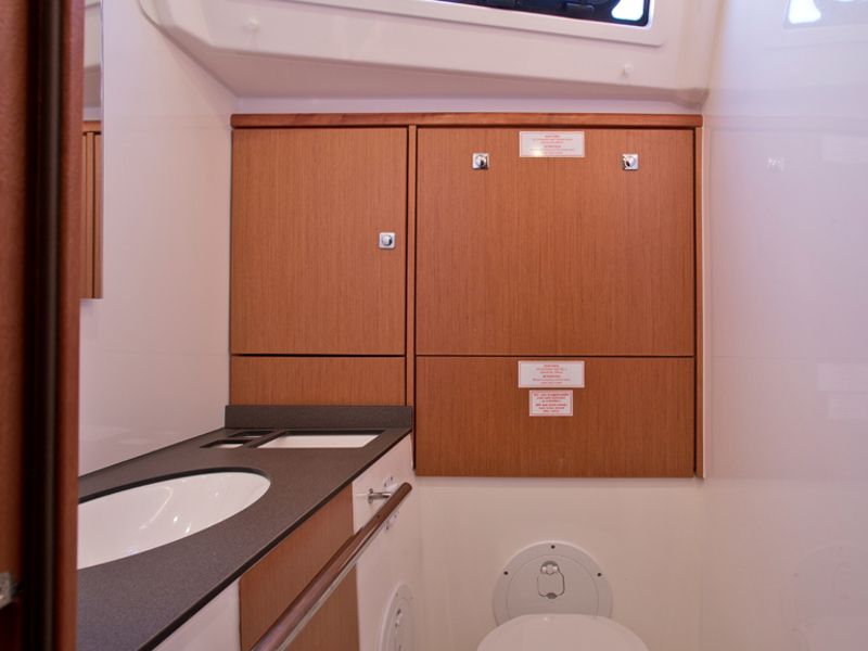 Bavaria 46 Cruiser — photo 15