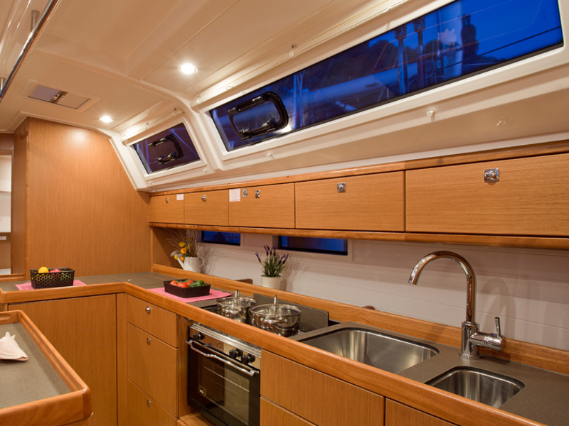 Bavaria 46 Cruiser — photo 17