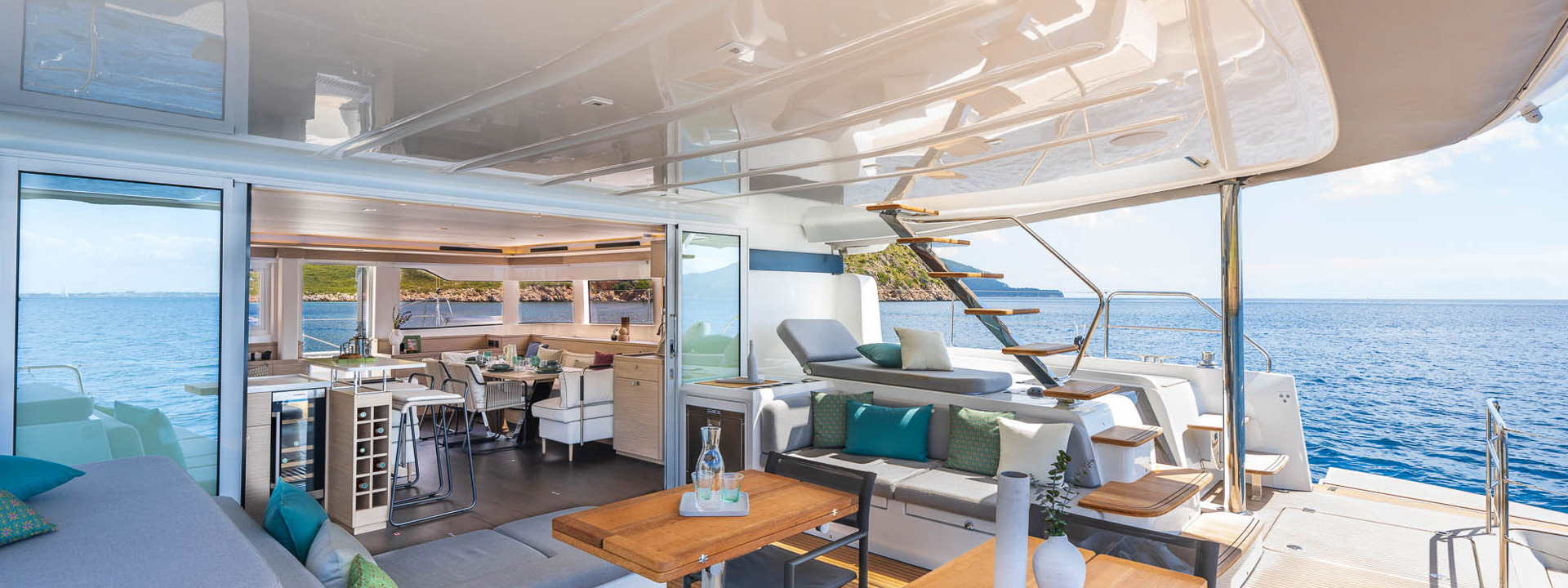 Lagoon 60 — photo 7