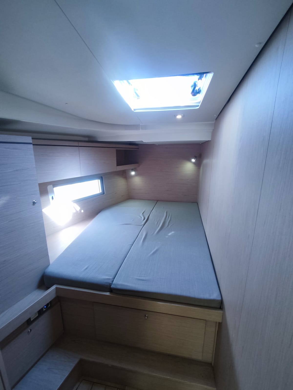 Oceanis 51.1 — photo 27