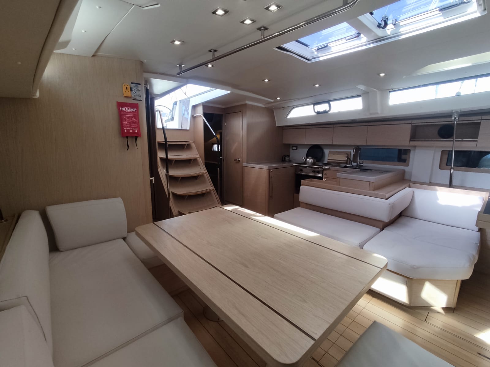 Oceanis 51.1 — photo 6