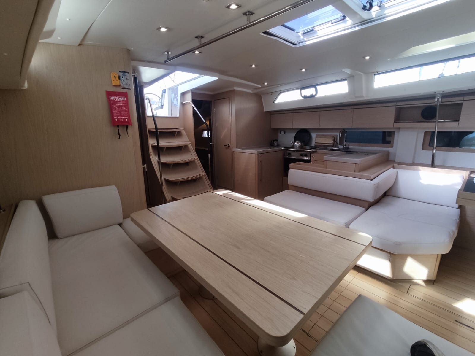 Oceanis 51.1 — photo 2