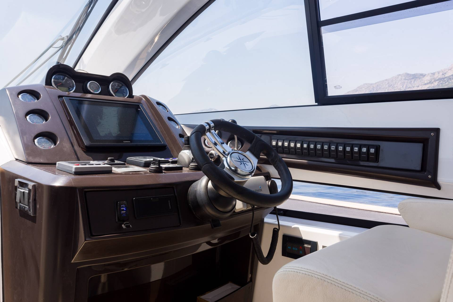 Pearl Sea 56 — photo 23