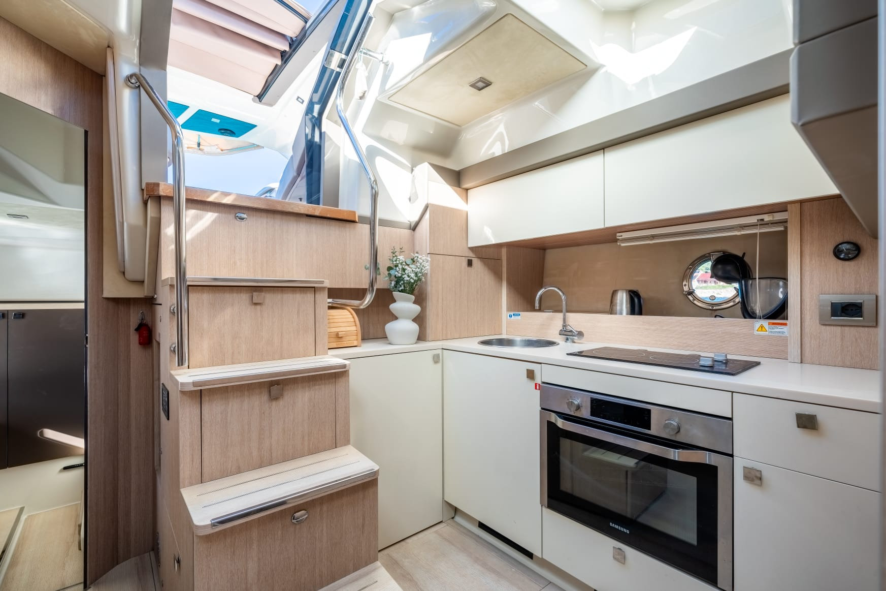 Cranchi M44 HT — photo 13