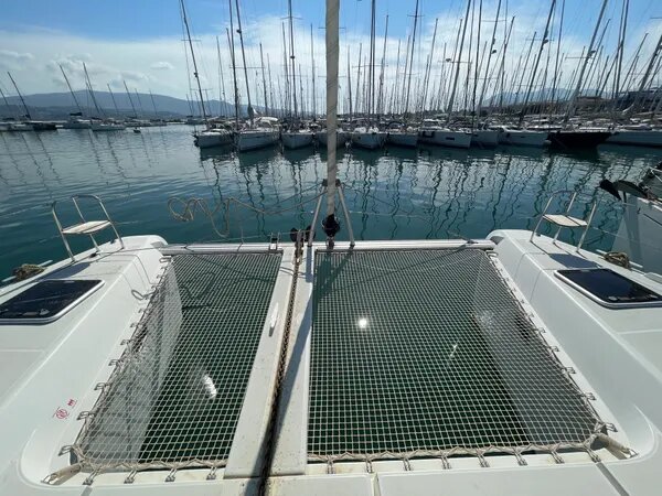 Lagoon 42 — photo 12