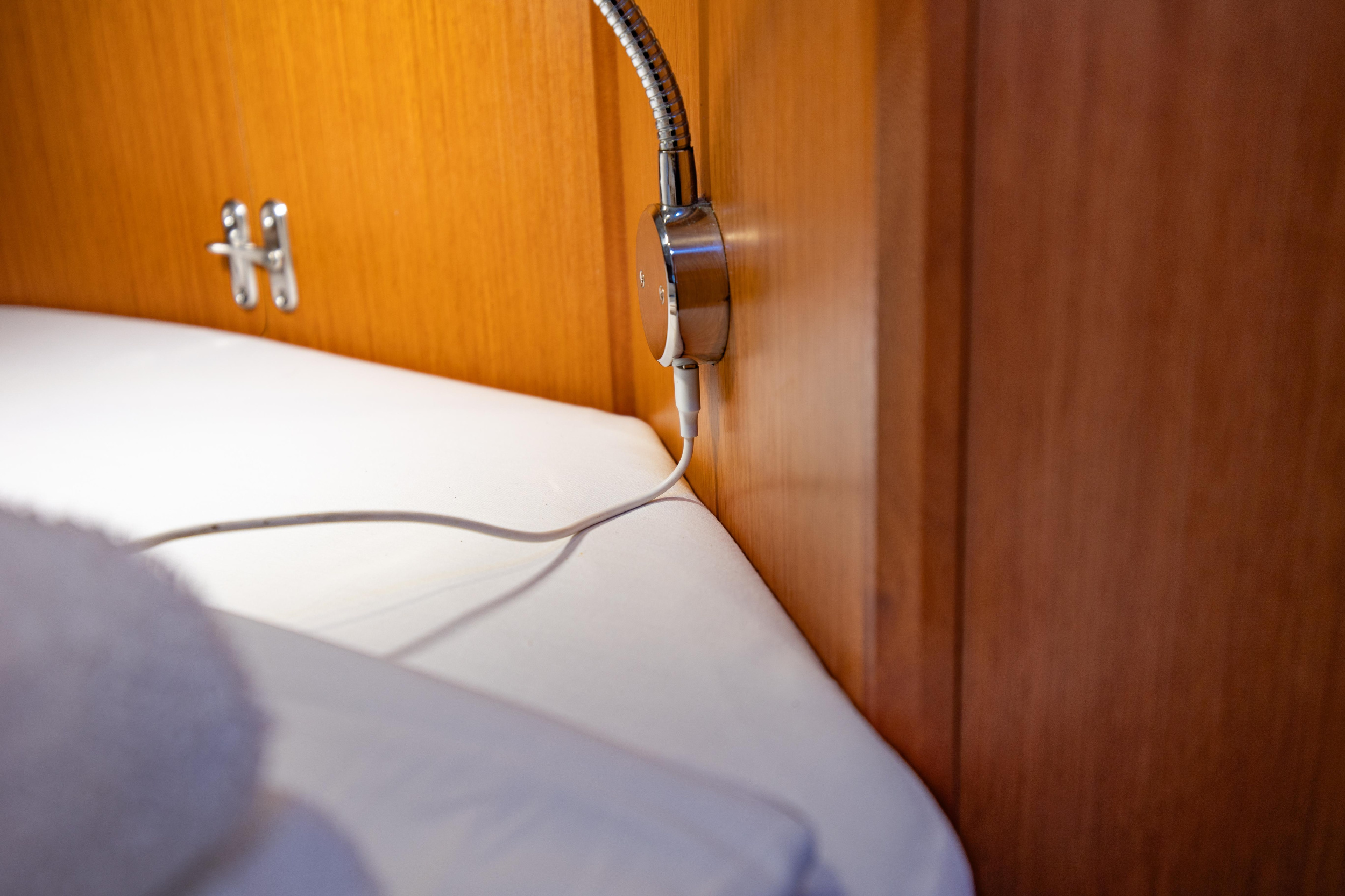 Bavaria C42 — photo 20