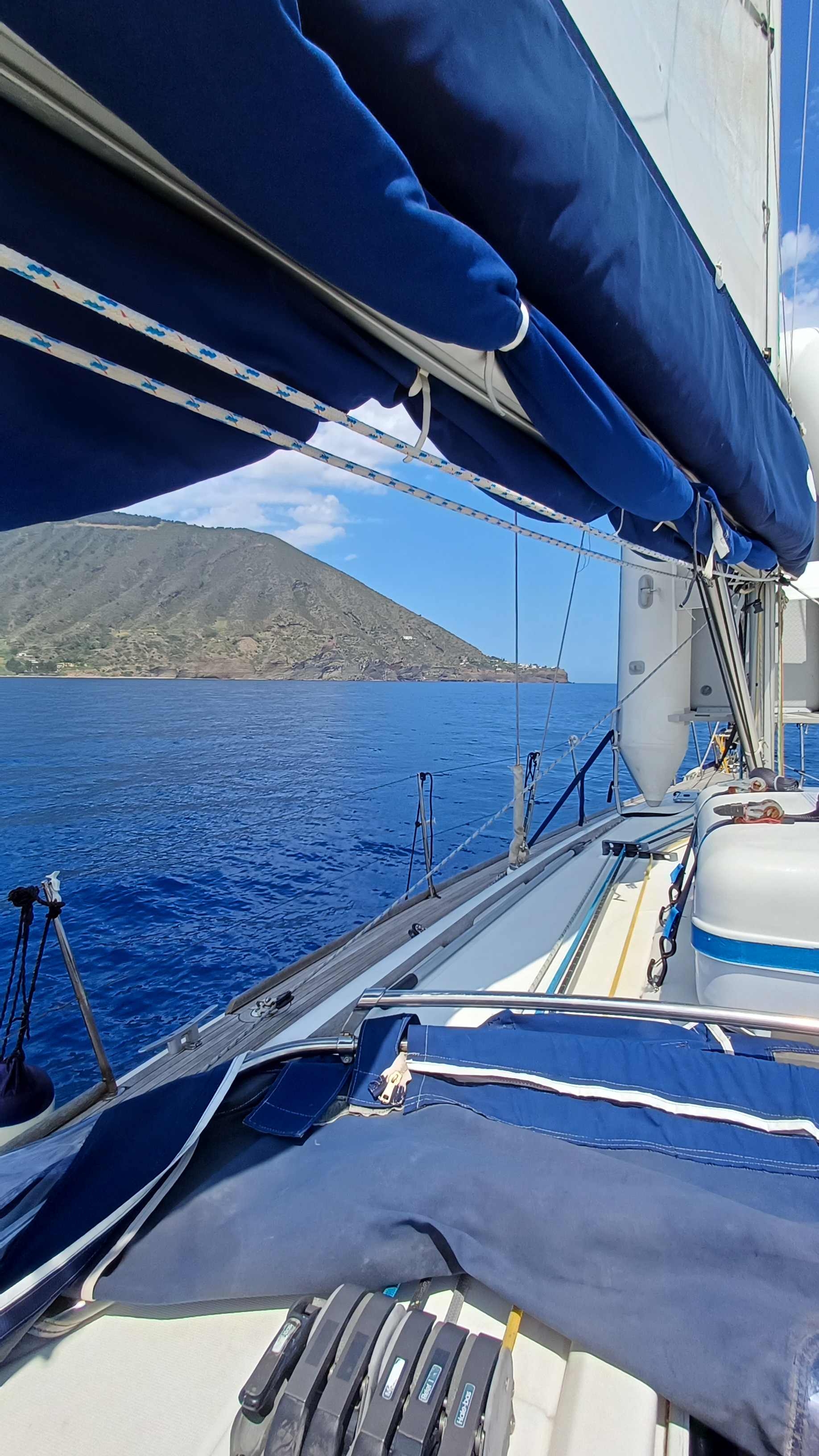 Dufour 40 Performance — photo 6