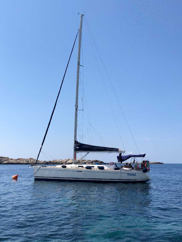 Dufour 40 Performance — photo 4