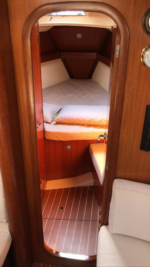 Dufour 40 Performance — photo 8