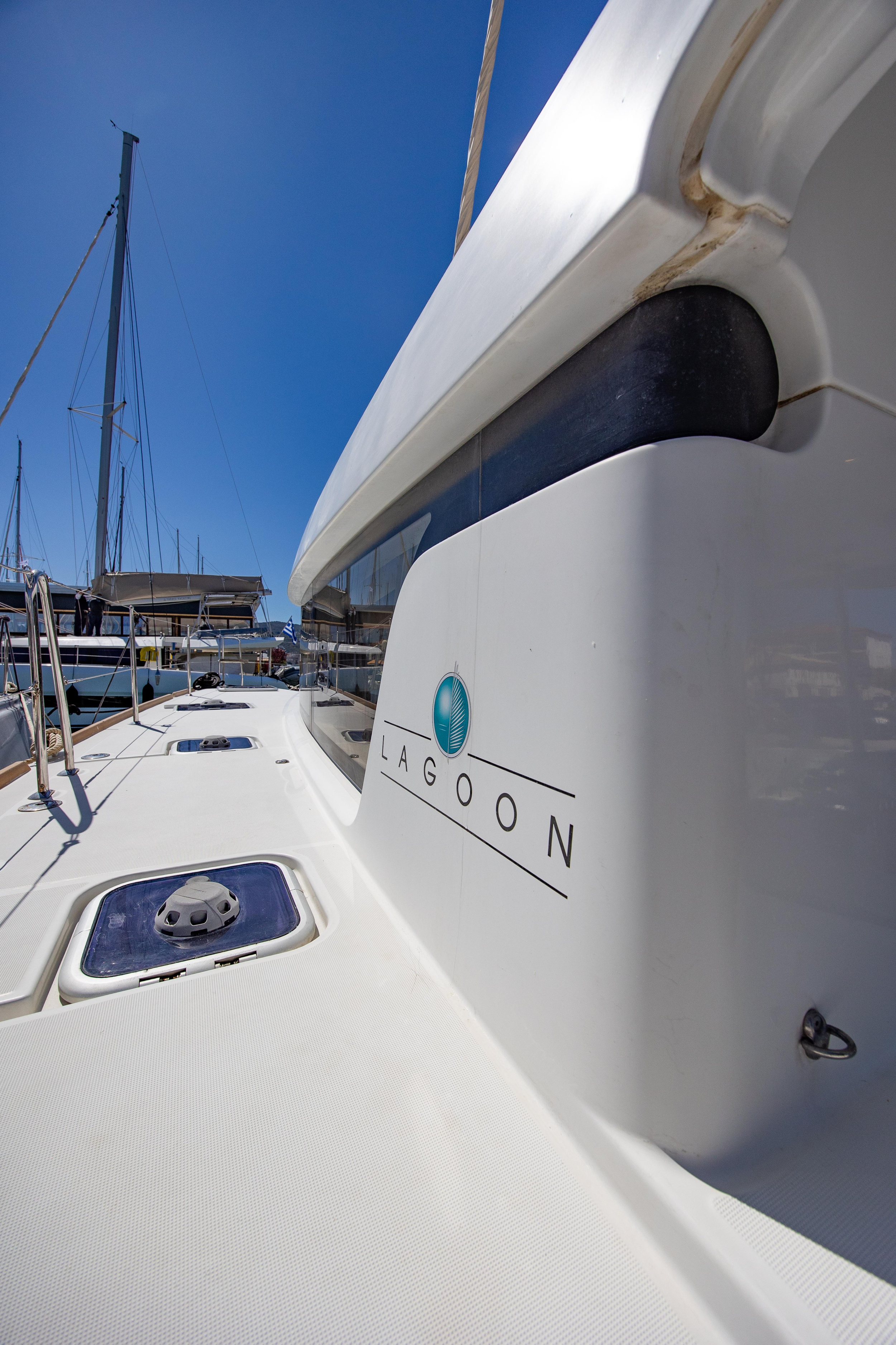 Lagoon 39 — photo 31