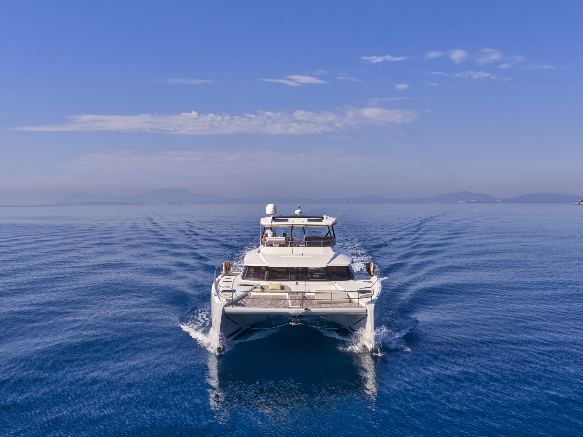 Fountaine Pajot Power Alegria 67 (5 cab) — photo 9
