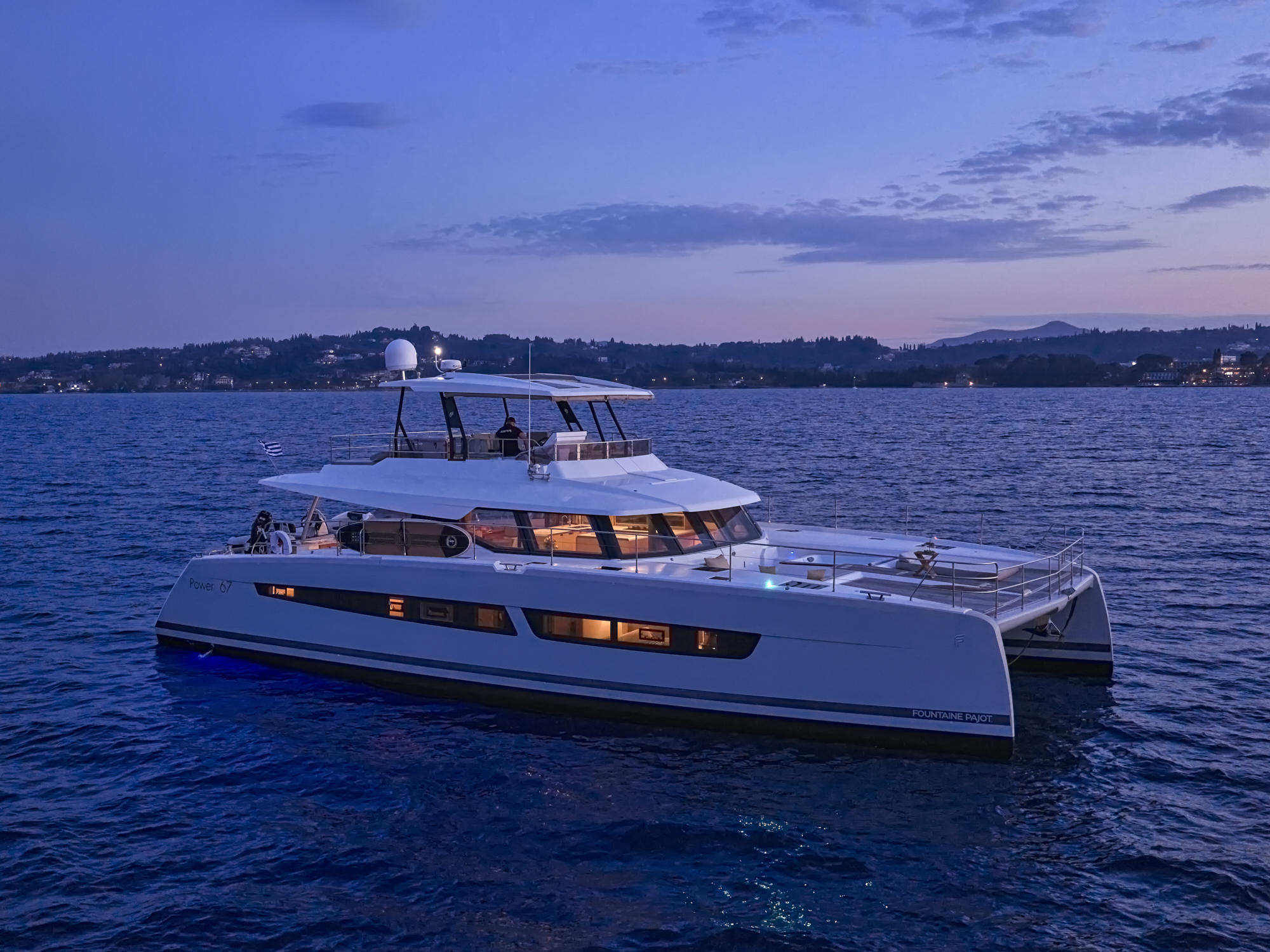 Fountaine Pajot Power Alegria 67 (5 cab) — photo 3