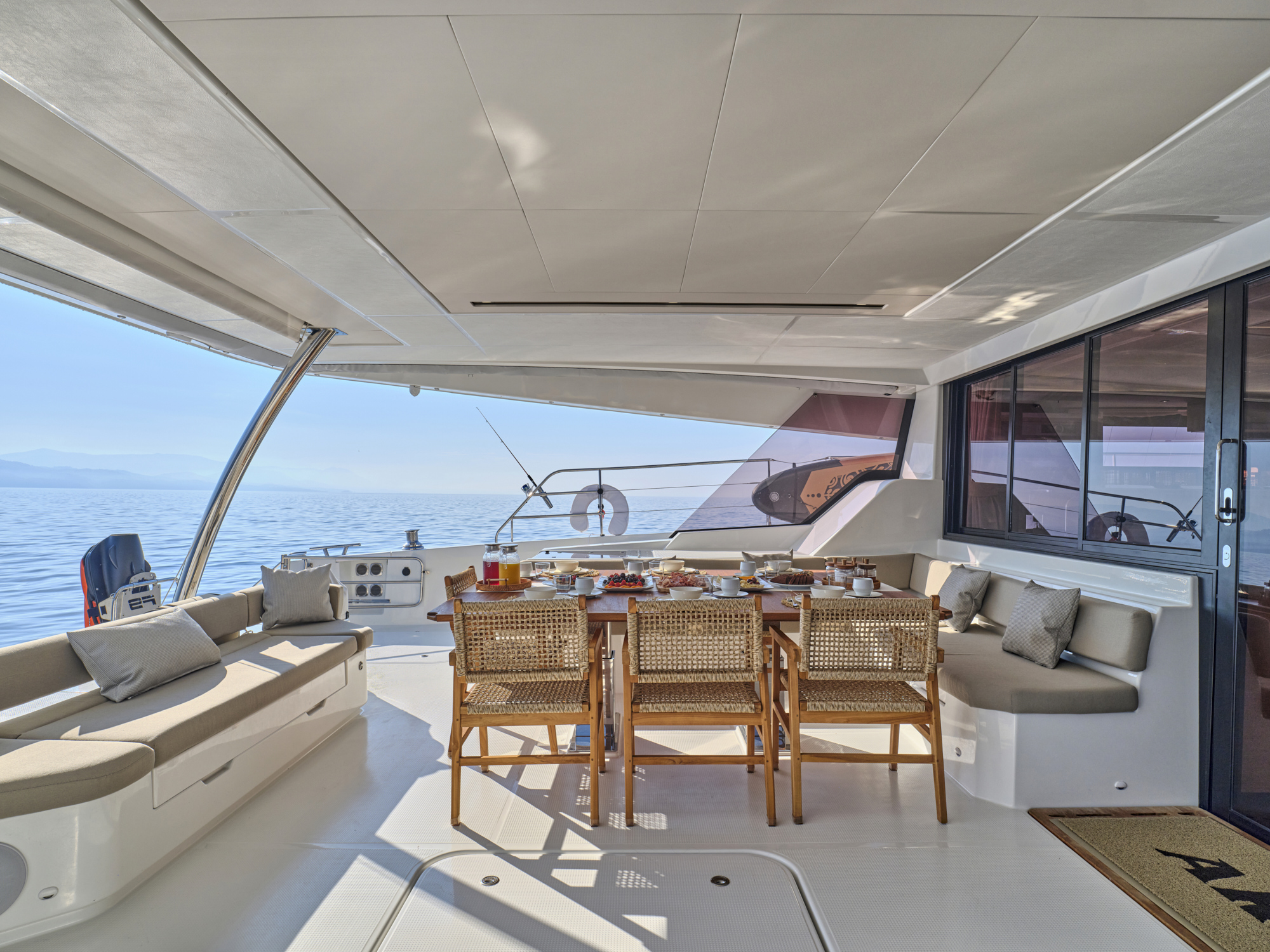 Fountaine Pajot Power Alegria 67 (5 cab) — photo 10