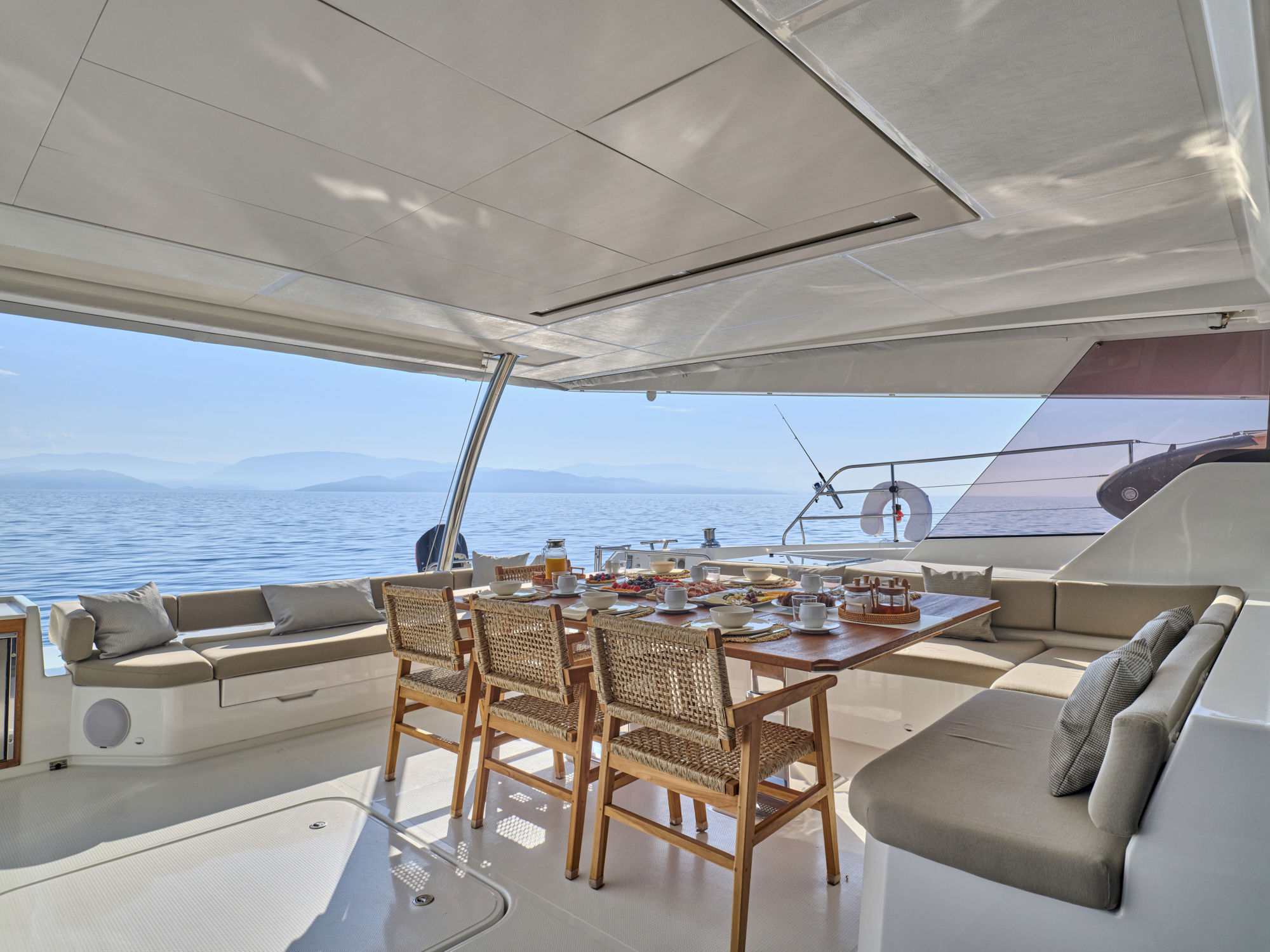 Fountaine Pajot Power Alegria 67 (5 cab) — photo 22