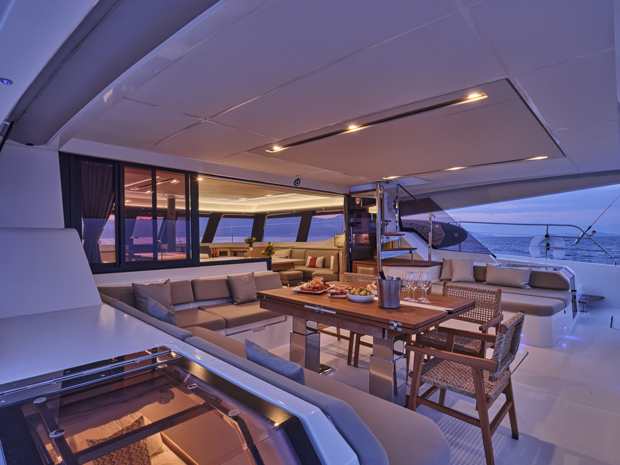 Fountaine Pajot Power Alegria 67 (5 cab) — photo 47