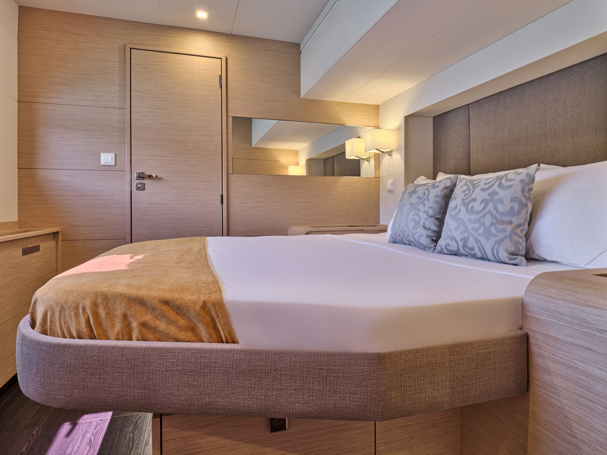 Fountaine Pajot Power Alegria 67 (5 cab) — photo 42