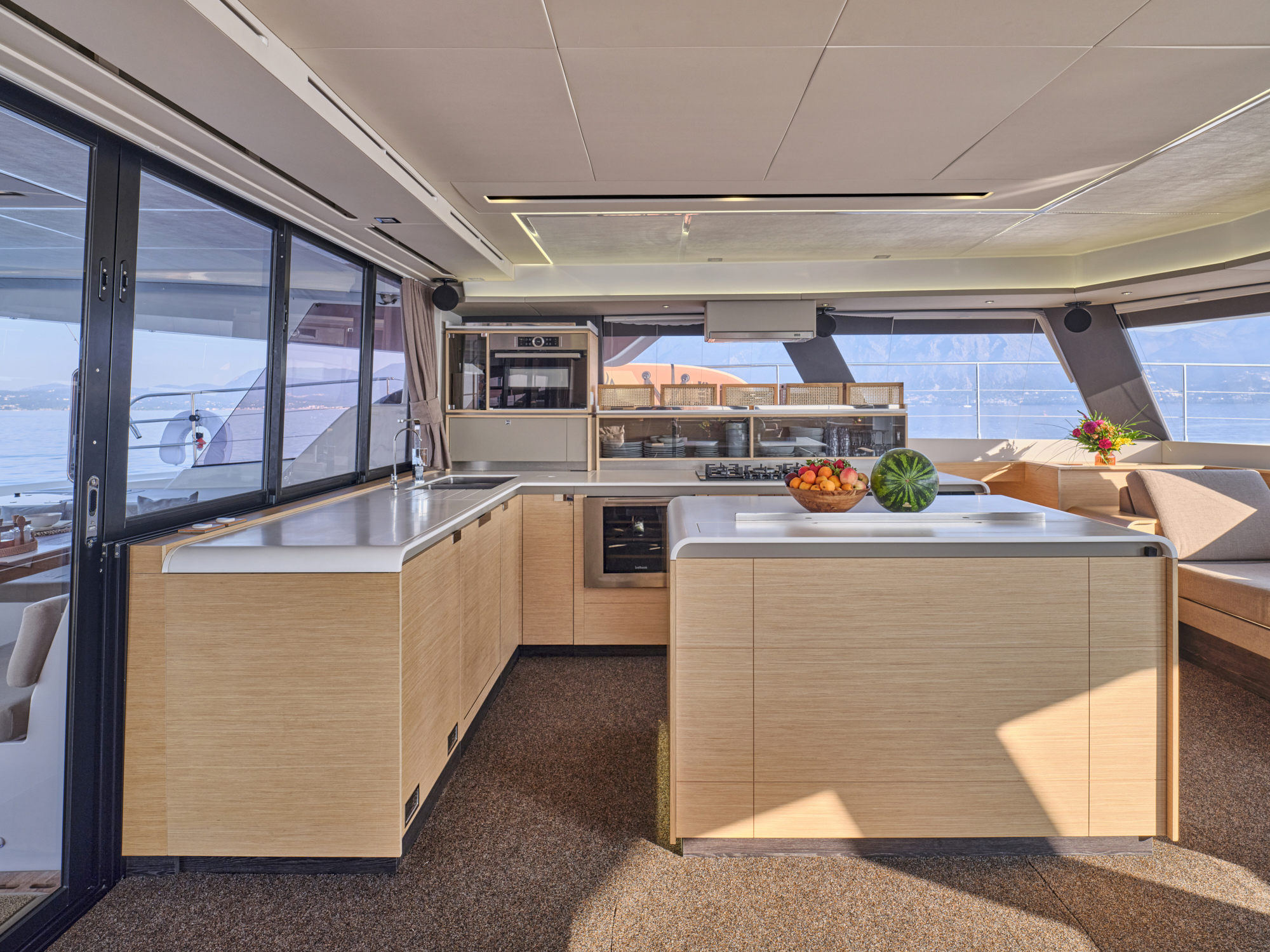 Fountaine Pajot Power Alegria 67 (5 cab) — photo 7