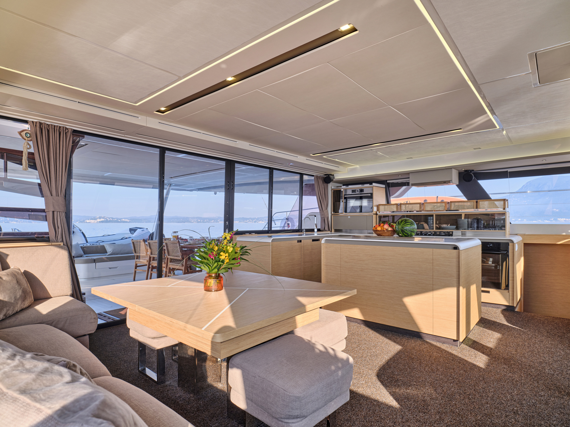 Fountaine Pajot Power Alegria 67 (5 cab) — photo 59